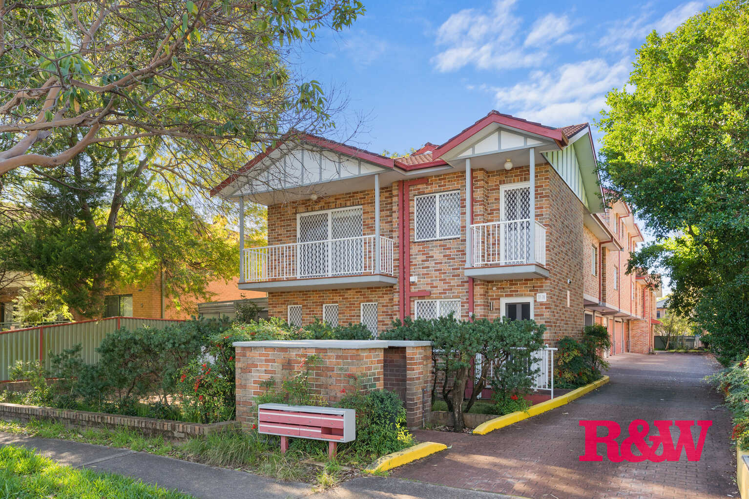 6/77-79 FIRST AVENUE Campsie 6/77-79 FIRST AVENUE Campsie