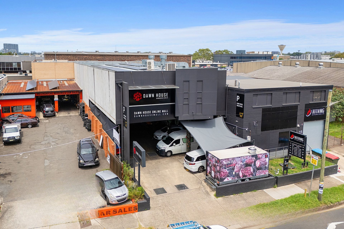 17 SILVERWATER ROAD Auburn