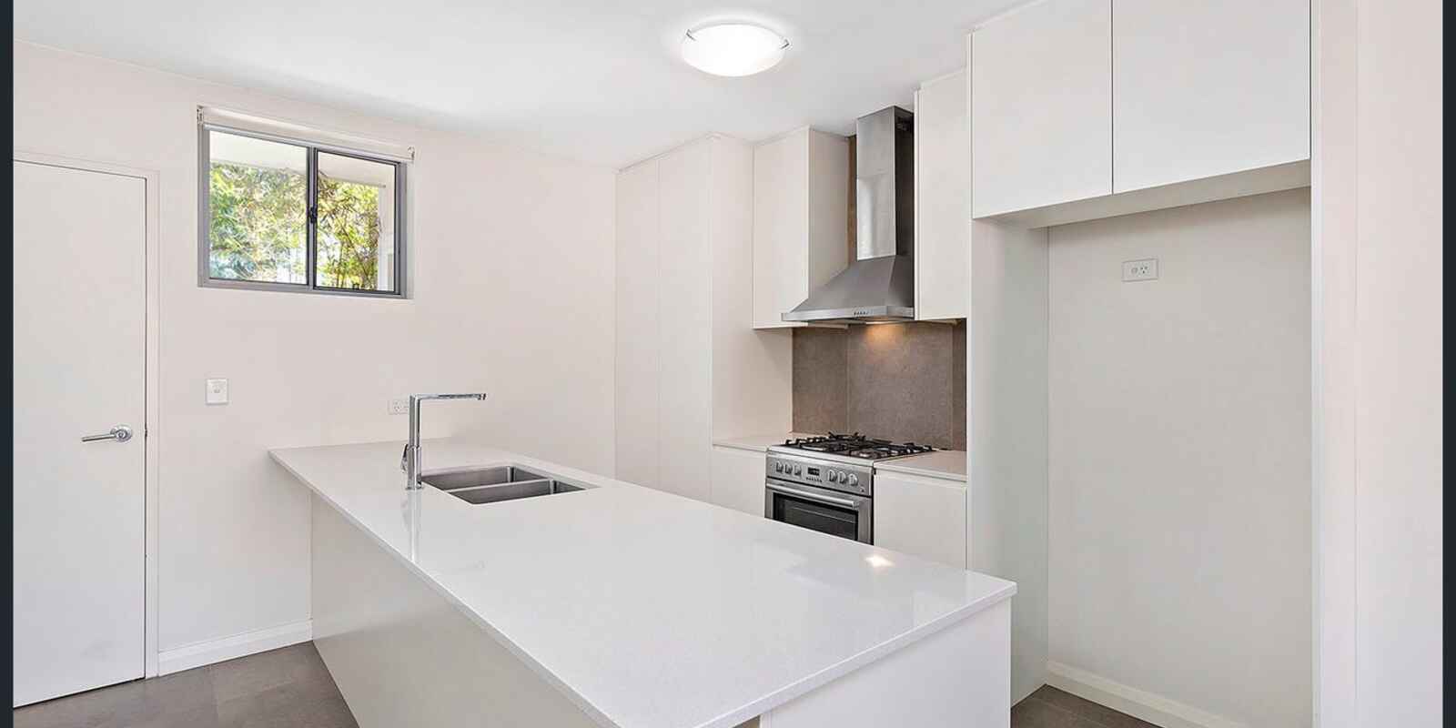 21/19 CRANE STREET Homebush