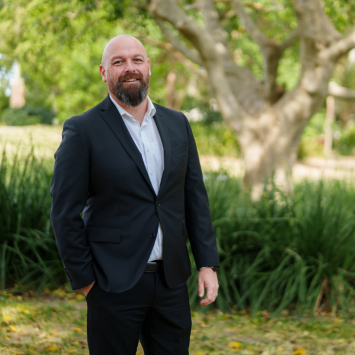 Frank (Fotios) Macras Frank (Fotios) Macras