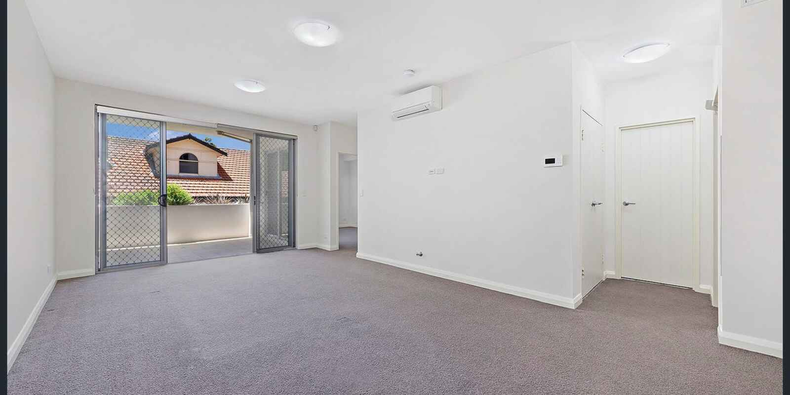 21/19 CRANE STREET Homebush