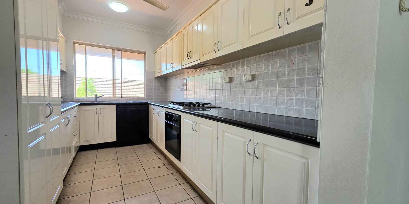 2/32-36 Burlington Road Homebush