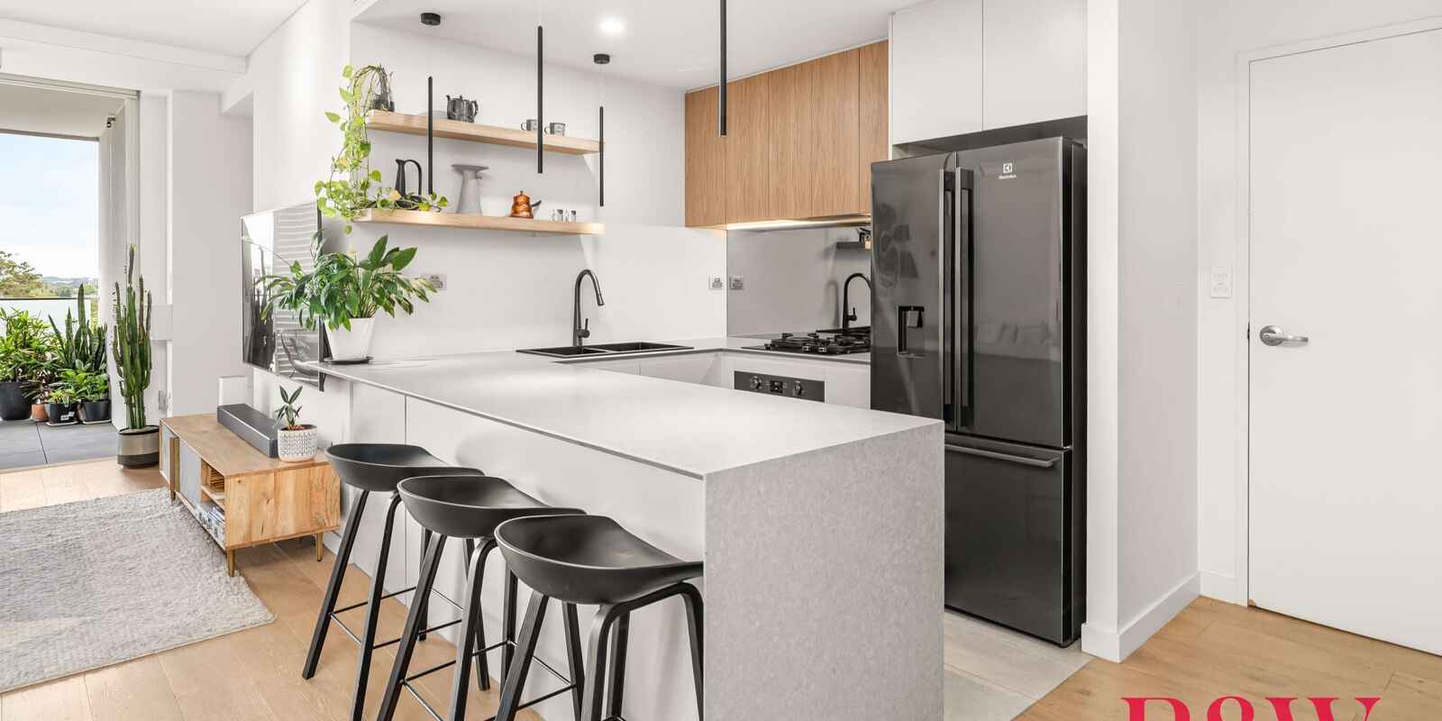 19/12 CORONATION PARADE Enfield