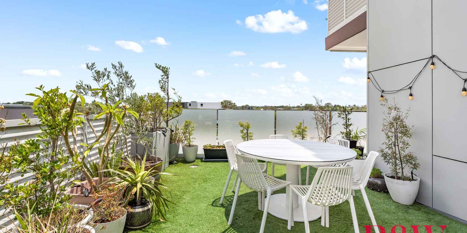 19/12 CORONATION PARADE Enfield