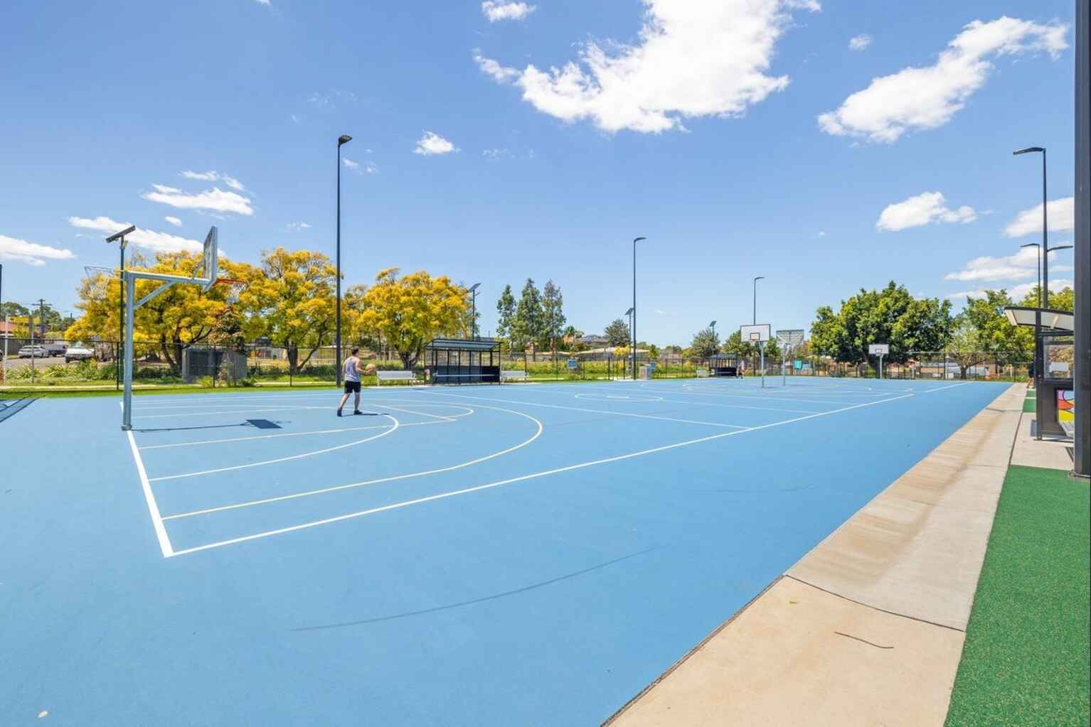 19/12 CORONATION PARADE Enfield