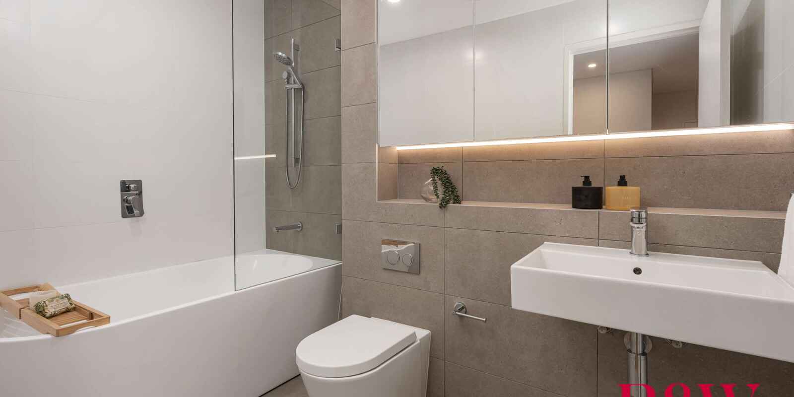 15/12 CORONATION PARADE Enfield