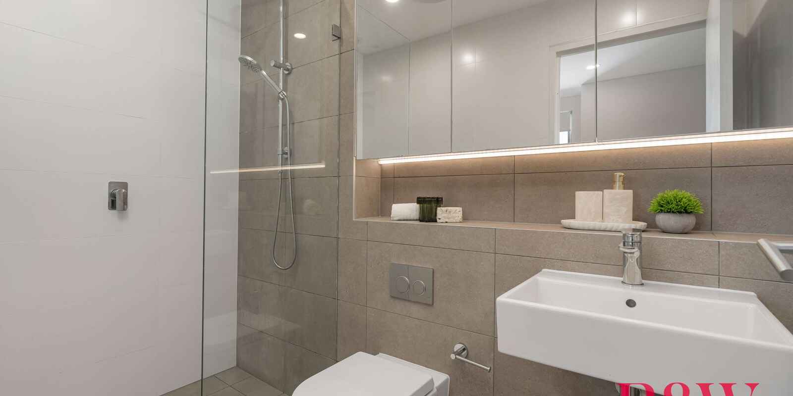 15/12 CORONATION PARADE Enfield