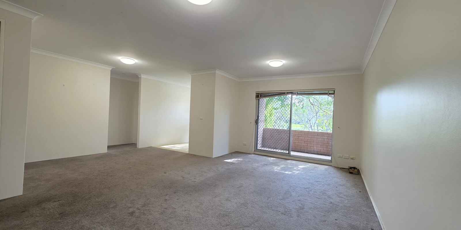 8/184 Sandal Cres Carramar