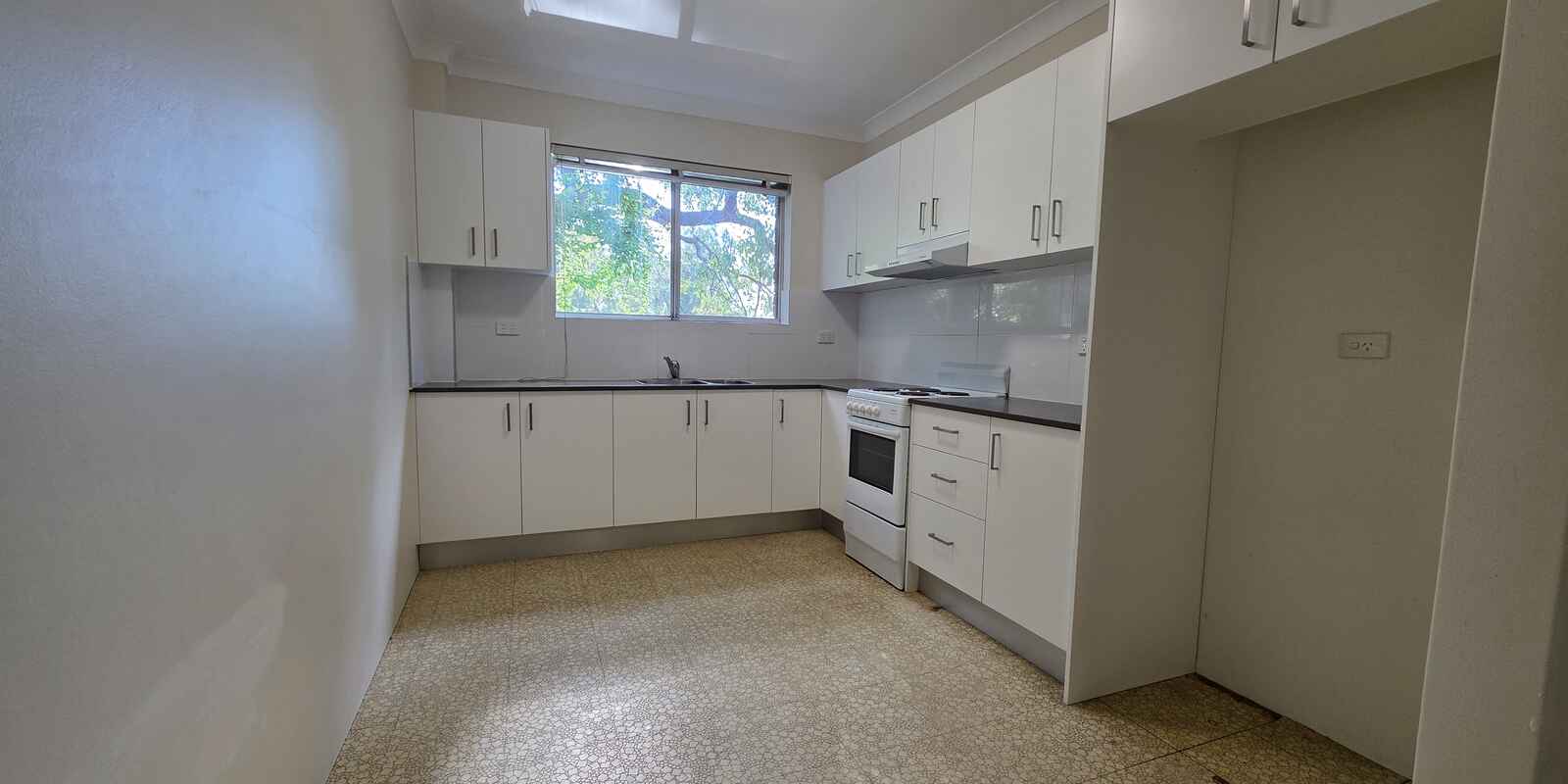 8/184 Sandal Cres Carramar
