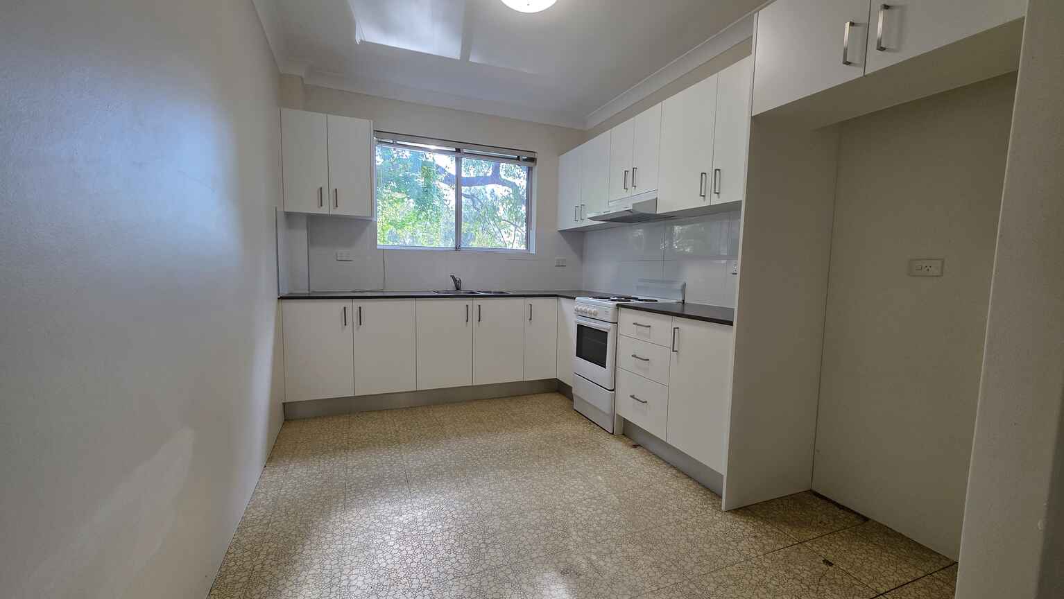 8/184 Sandal Cres Carramar