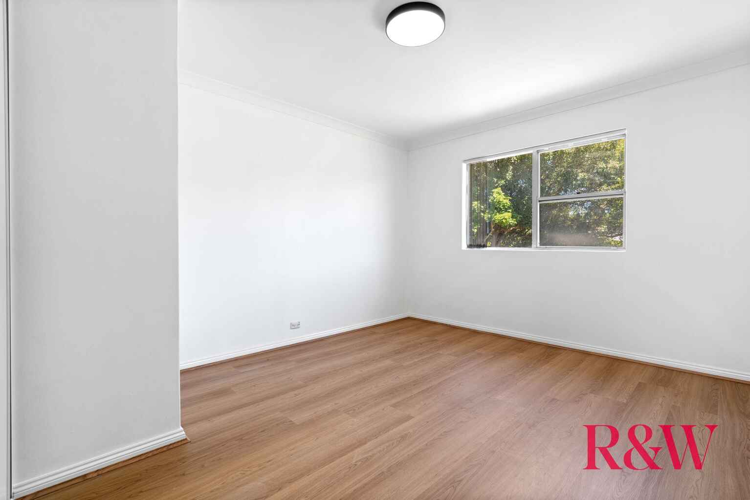 5/4-8 Wyatt Avenue Burwood