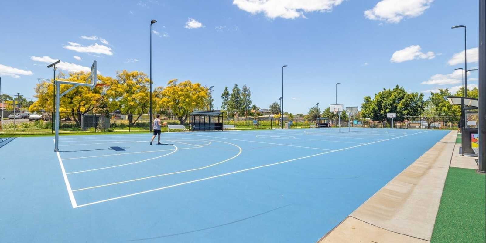 15/12 CORONATION PARADE Enfield