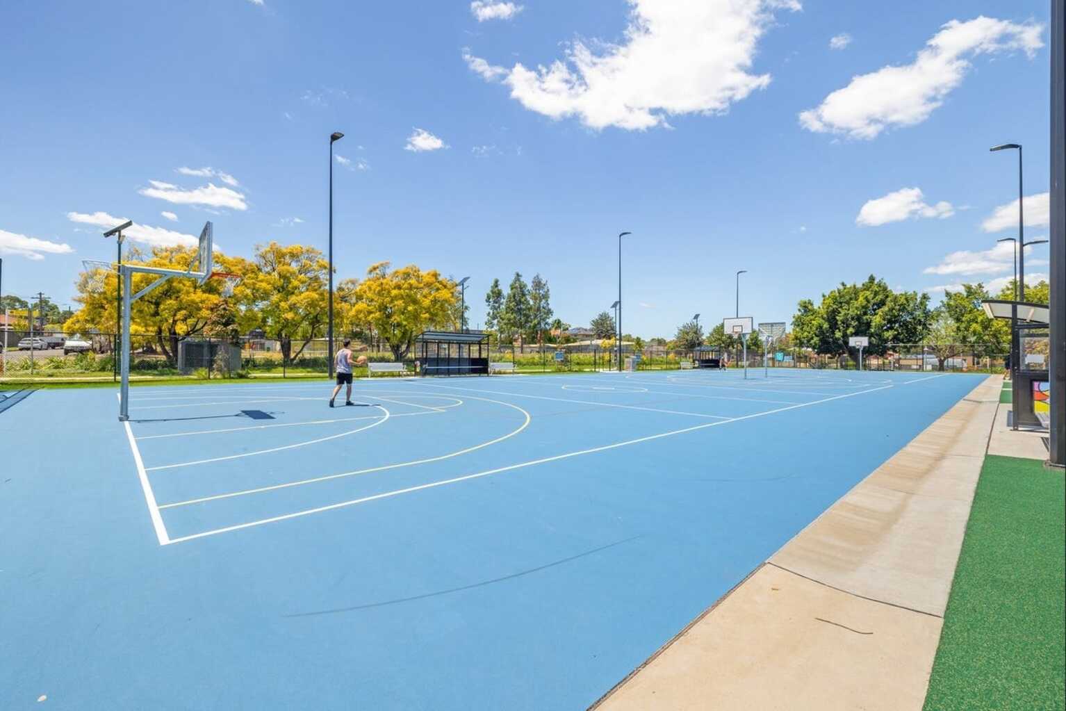 15/12 CORONATION PARADE Enfield