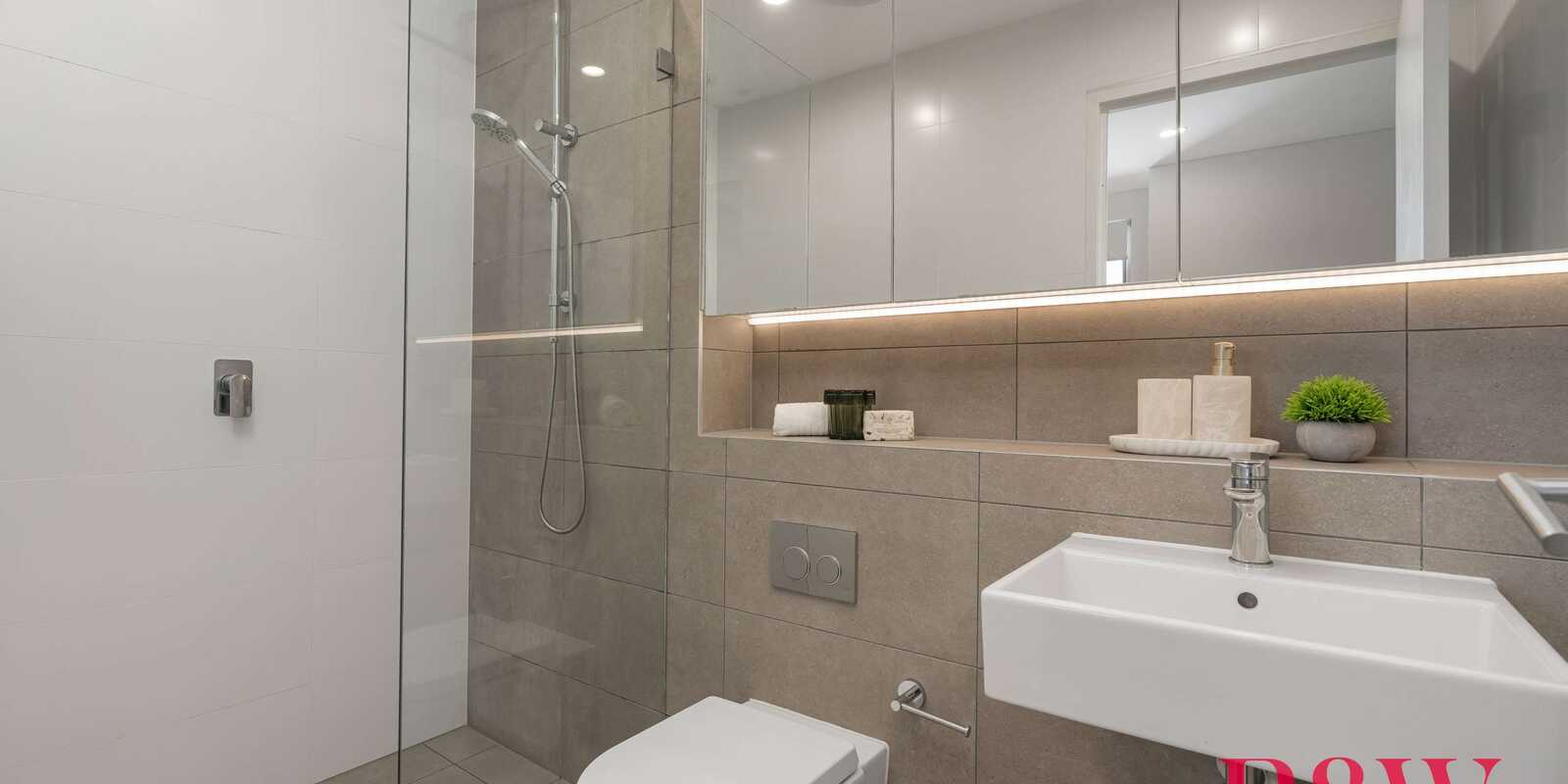 15/12 CORONATION PARADE Enfield