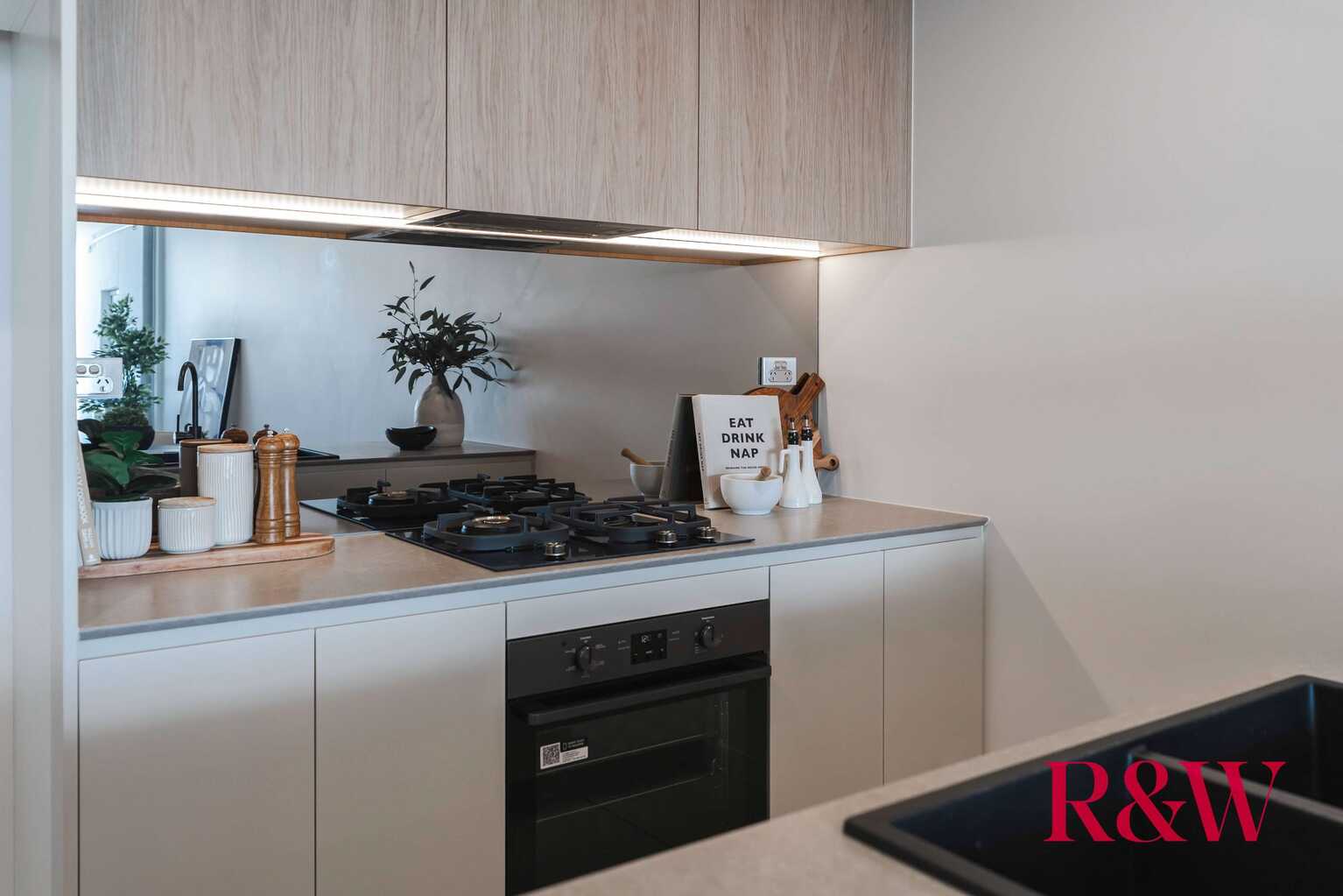 15/12 CORONATION PARADE Enfield