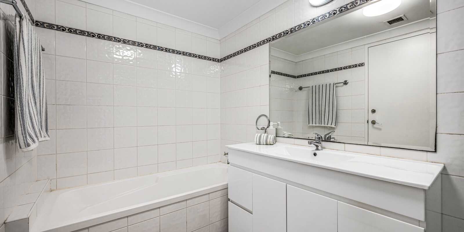 18/11 Thorpe Avenue Liberty Grove