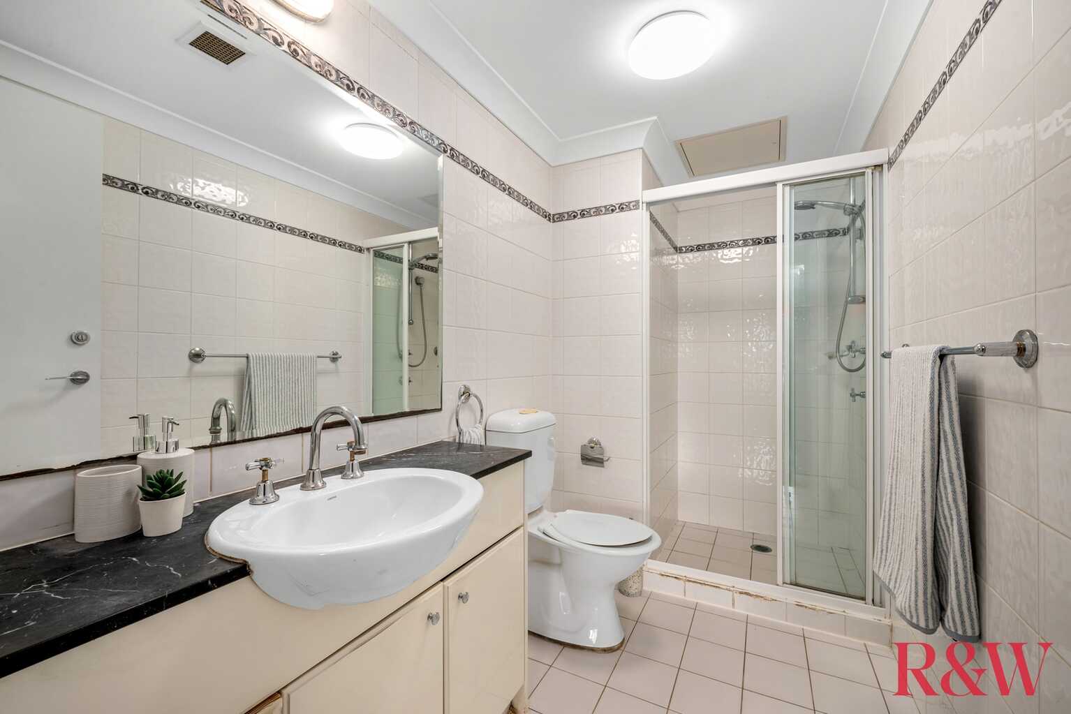 18/11 Thorpe Avenue Liberty Grove