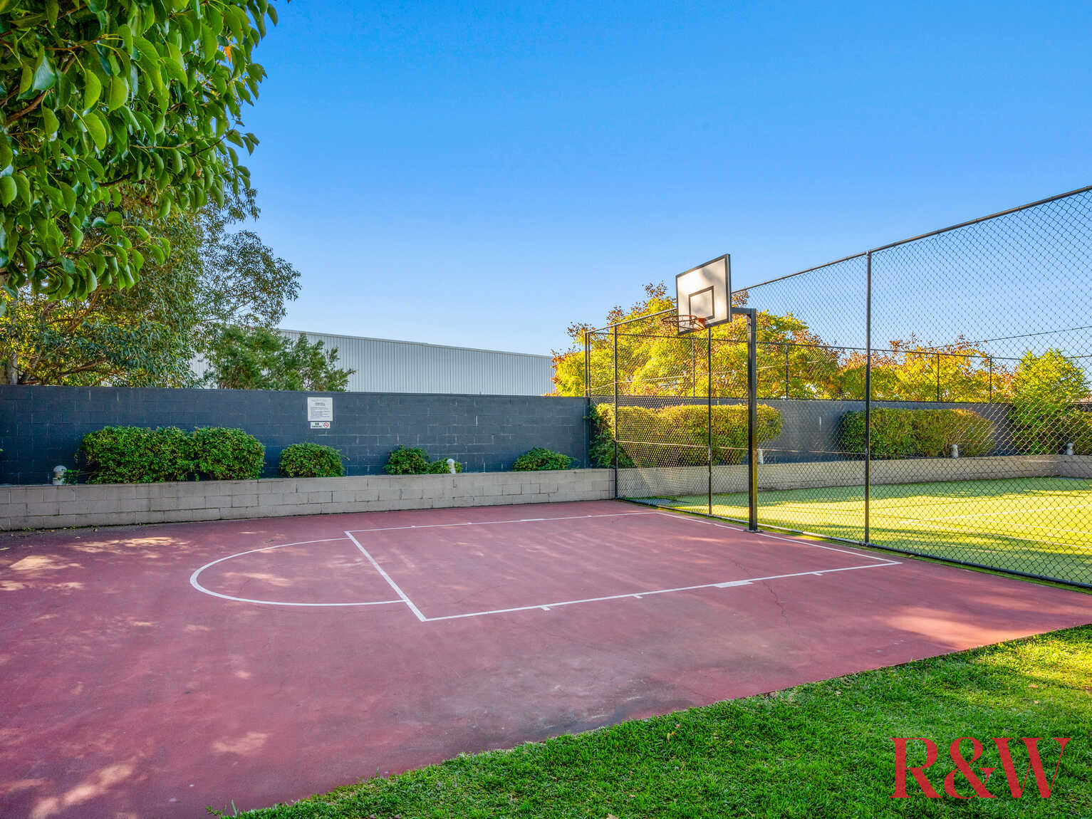 101P/81-86 Courallie Avenue Homebush West 101P/81-86 Courallie Avenue Homebush West
