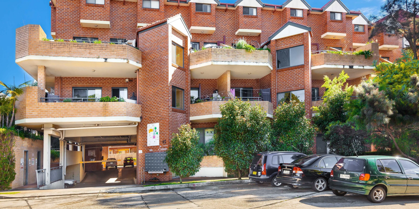 10/42 Swan Avenue Strathfield