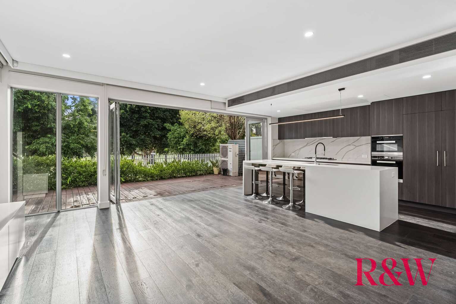 11 Fairway Circuit Strathfield