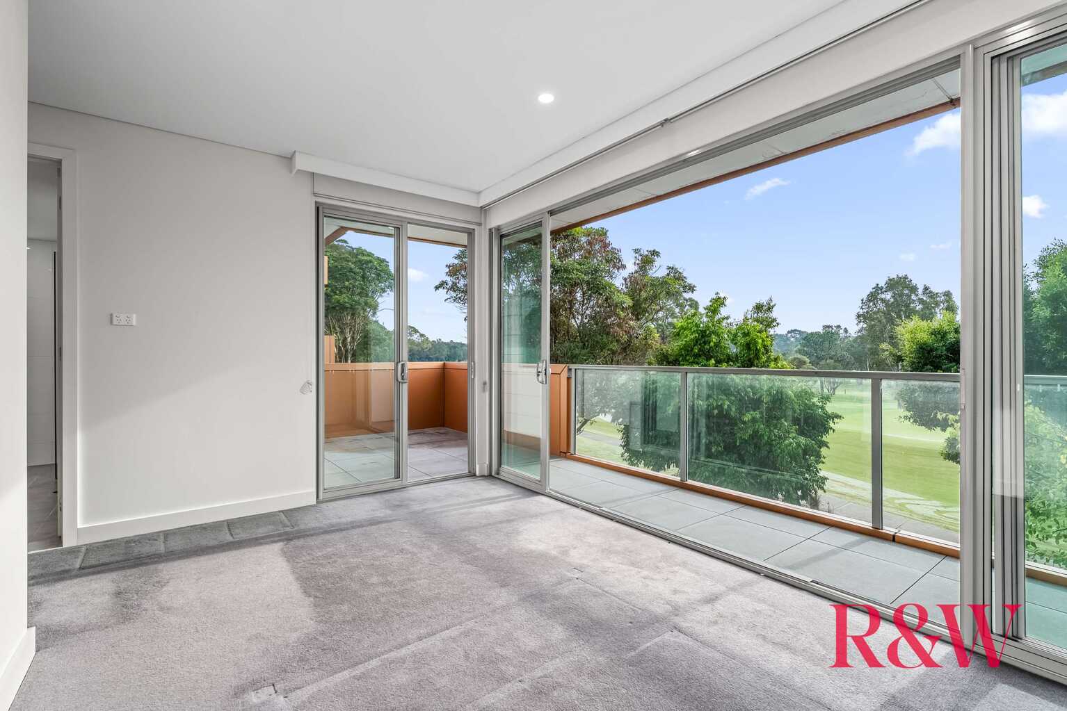 11 Fairway Circuit Strathfield