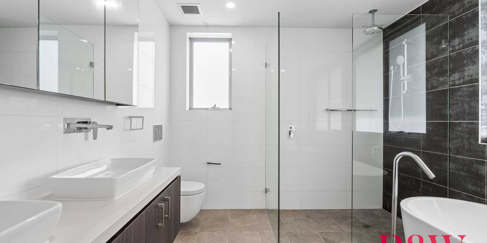 11 Fairway Circuit Strathfield