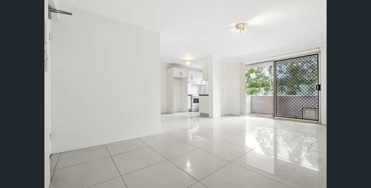 11/18 Crown Street Granville