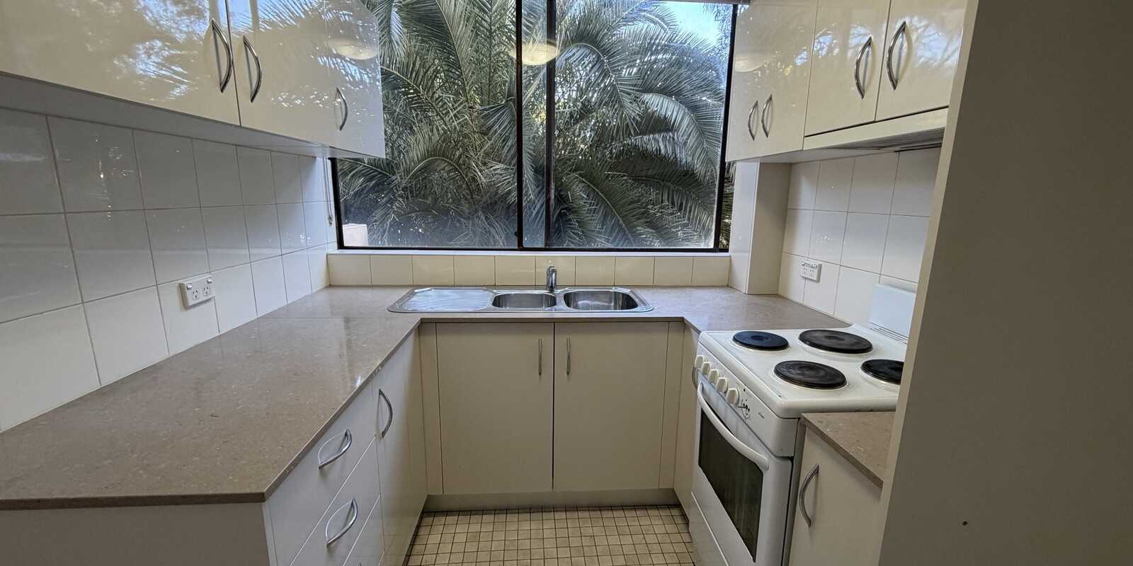 6/17 Everton Road Strathfield