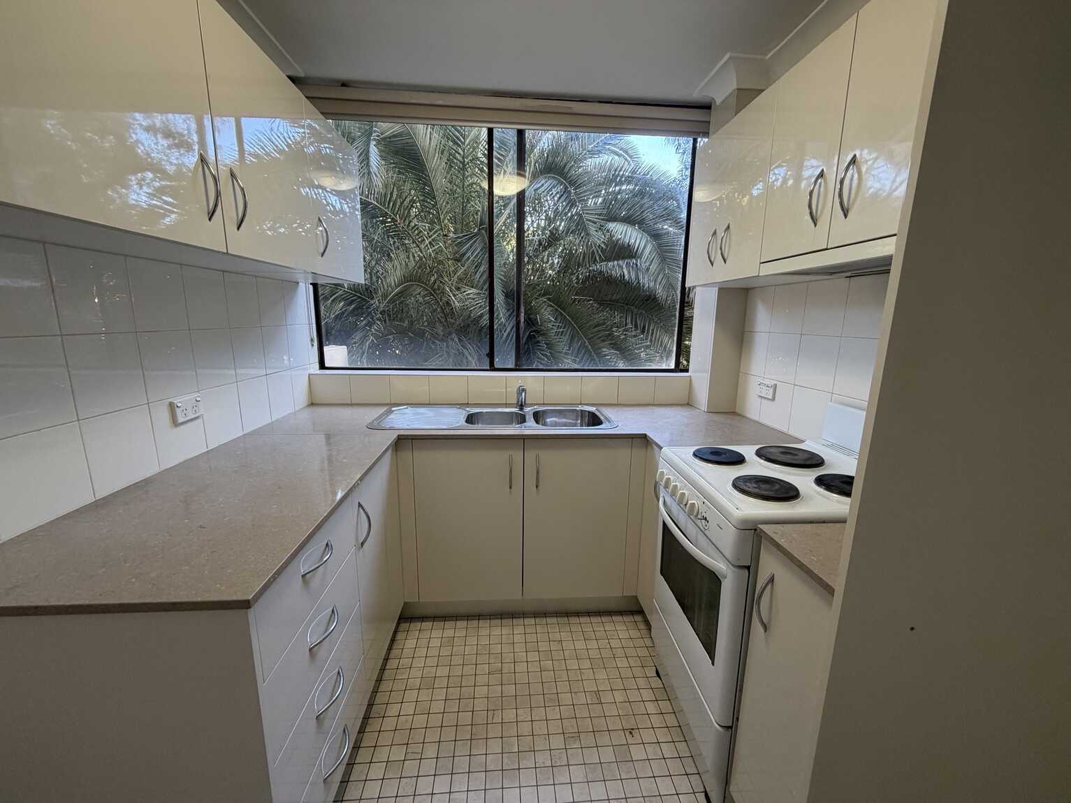 6/17 Everton Road Strathfield