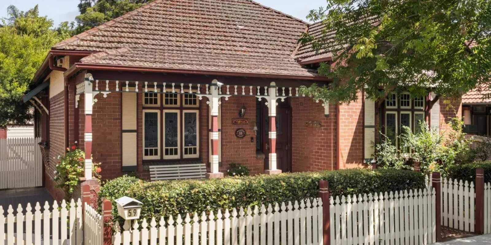 59 ROCHESTER STREET Homebush