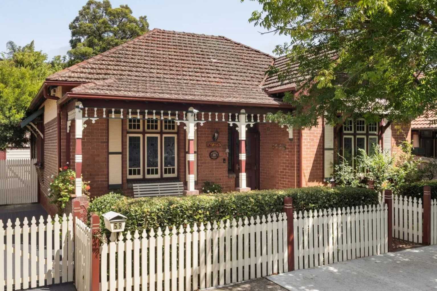 59 ROCHESTER STREET Homebush