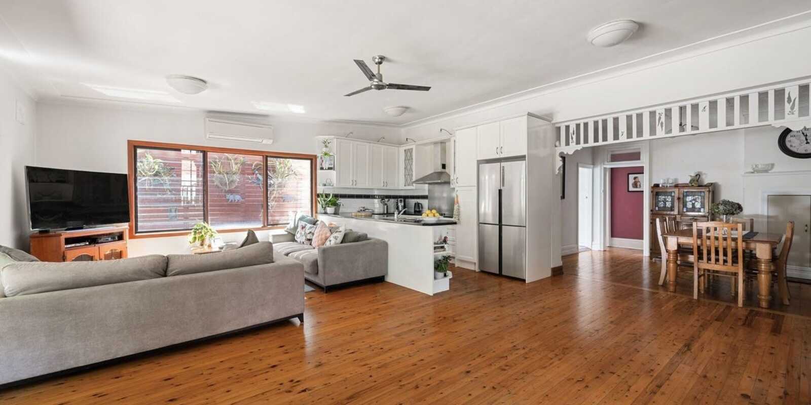 59 ROCHESTER STREET Homebush