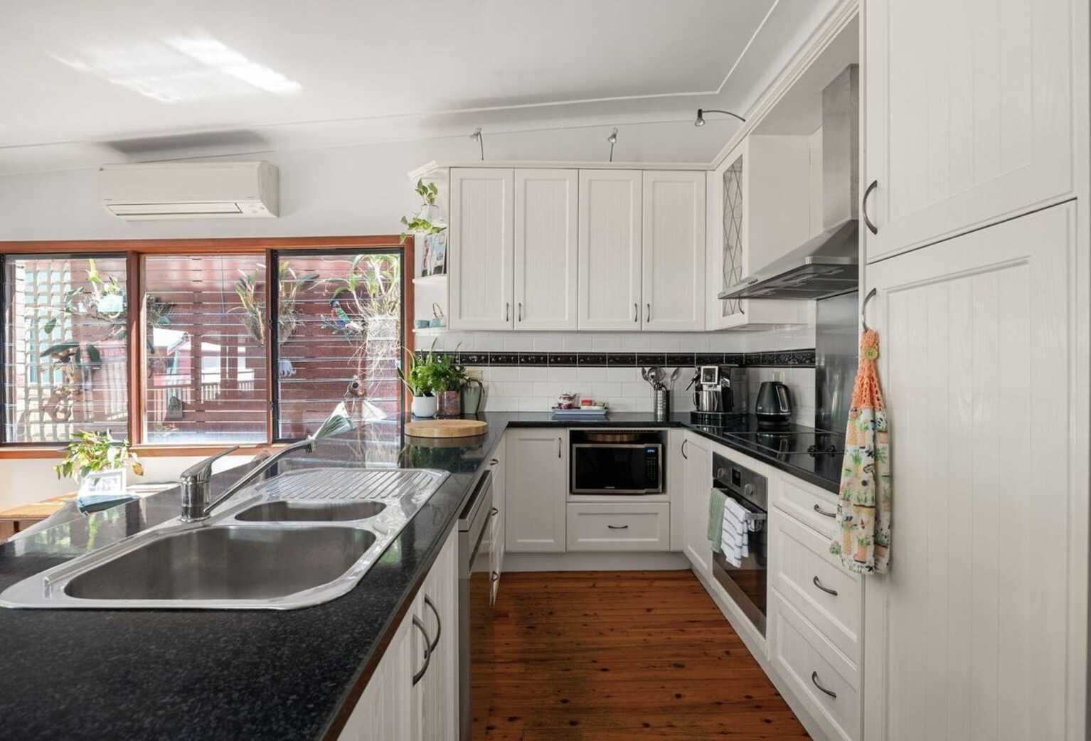 59 ROCHESTER STREET Homebush