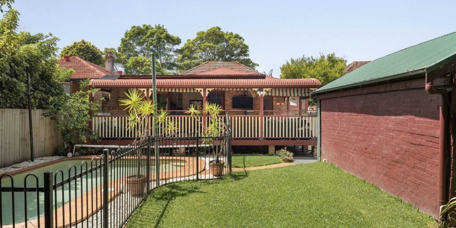 59 ROCHESTER STREET Homebush