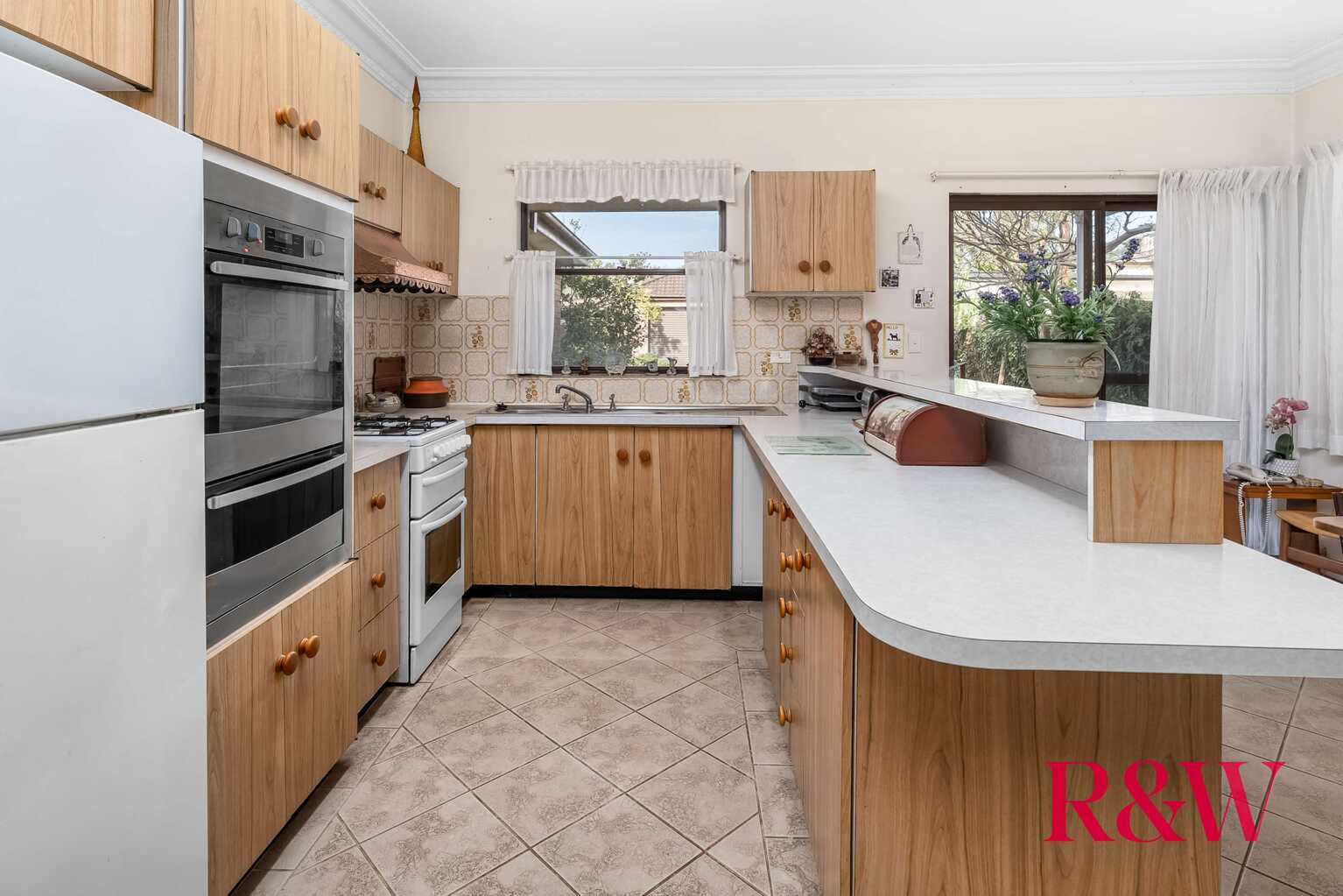 12 CARRINGTON AVENUE Strathfield