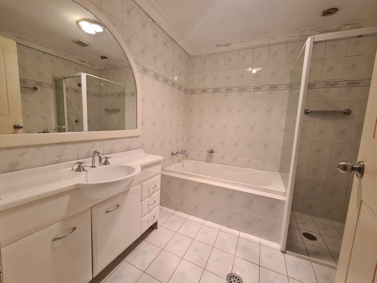 2/32-36 Burlington Road Homebush