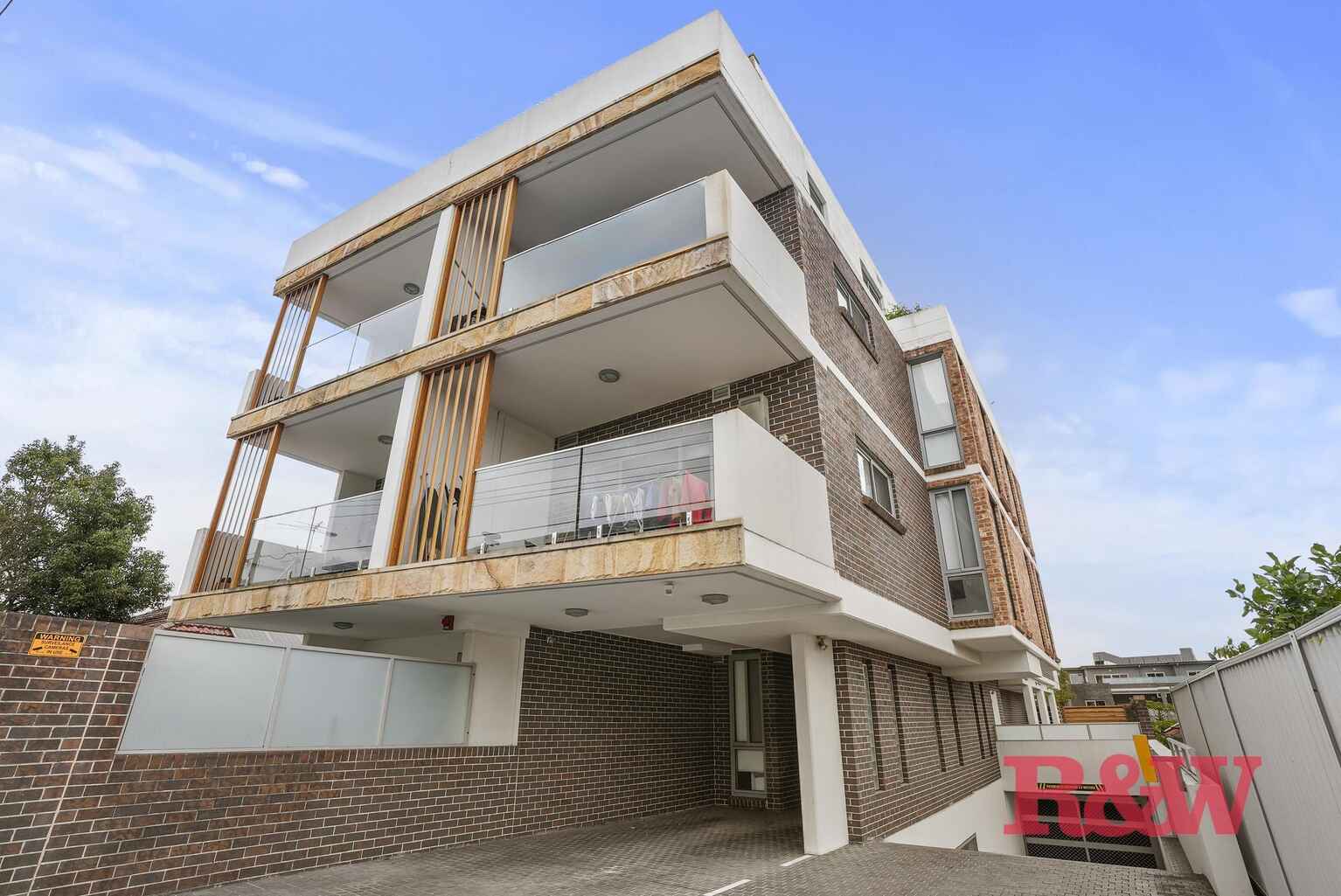 4/1 BEDE STREET Strathfield South