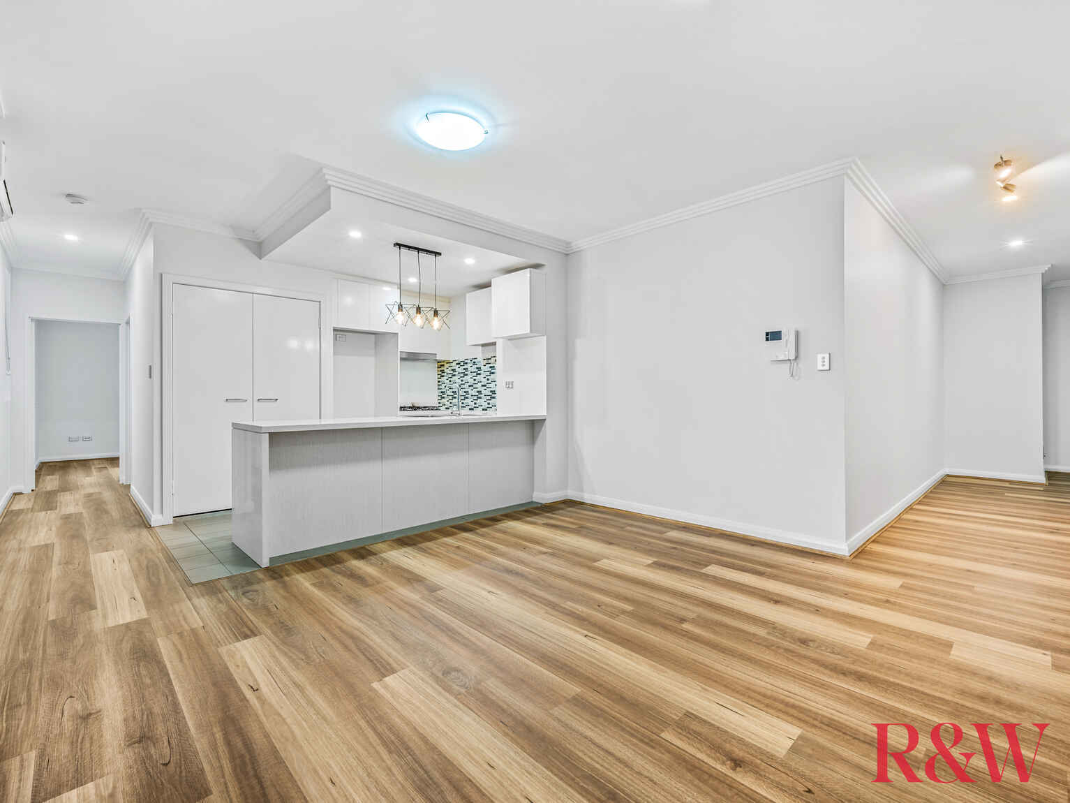 101P/81-86 Courallie Avenue Homebush West 101P/81-86 Courallie Avenue Homebush West