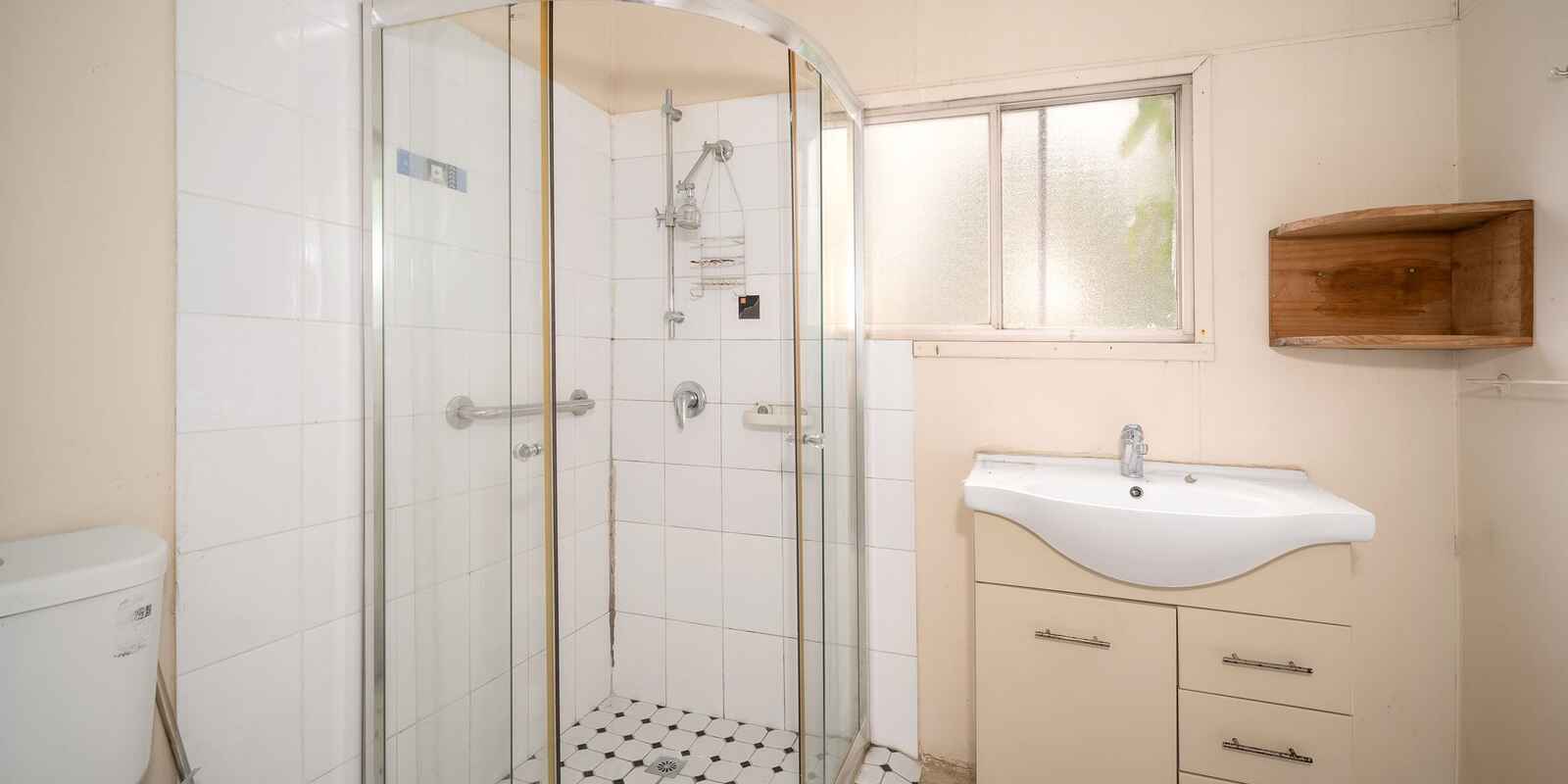 63 CROYDON ROAD Croydon