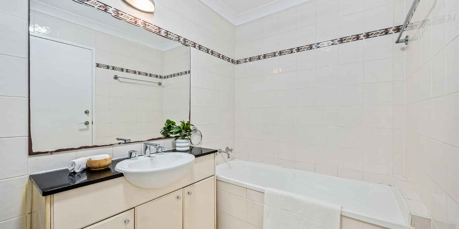 5/1 Bradley Place Liberty Grove