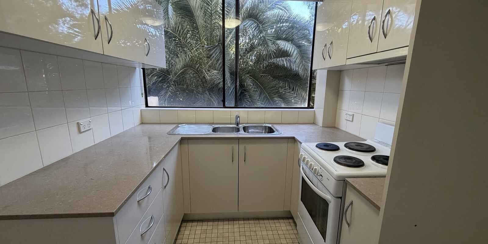 6/17 Everton Road Strathfield